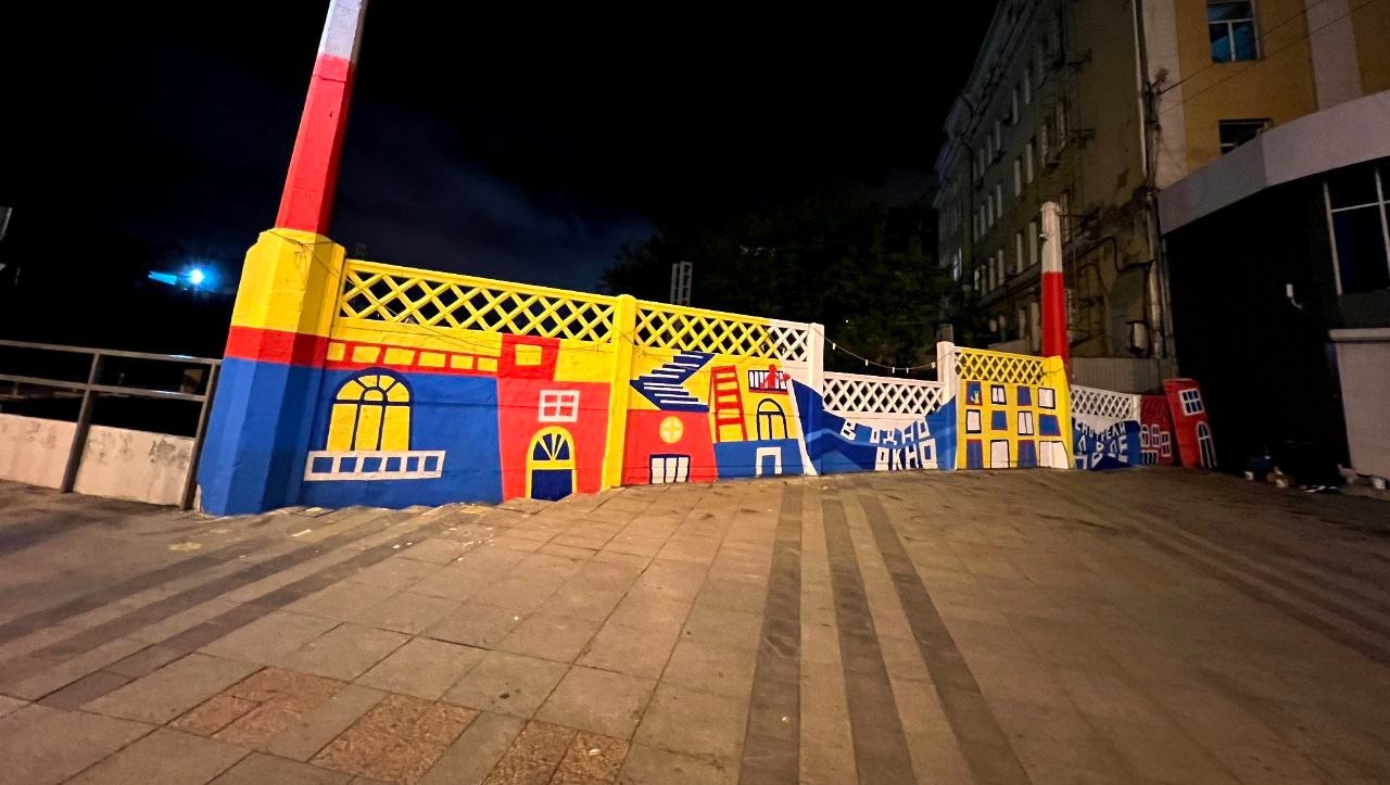 Местные художники нарисовали стрит-арт в центре Владивостока — фото