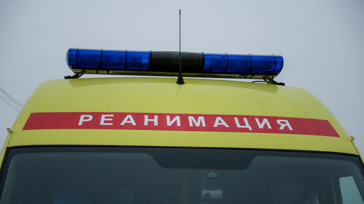 Едем в соседнее село: мужчина решил завладеть машиной скорой помощи в Приморье