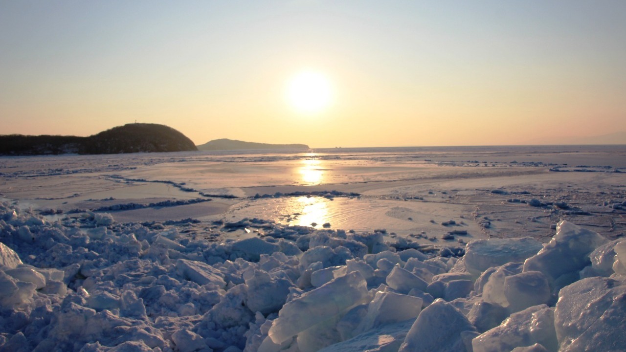 Бухты Приморского края аномально рано очищаются ото льда