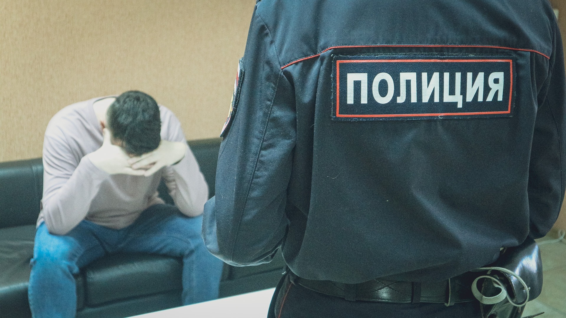 Серийный разбойник-хабаровчанин наживался на магазинах Владивостока
