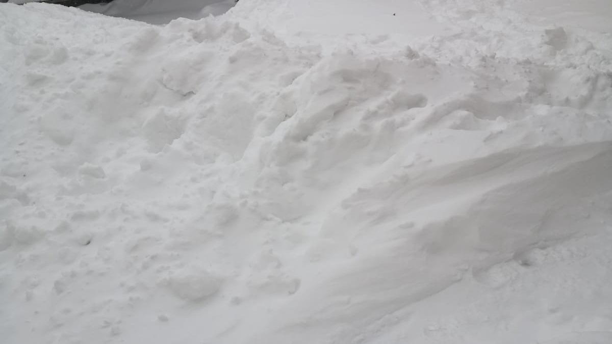 Снегопад покидает Сахалин. Но медленнее, чем хотелось бы