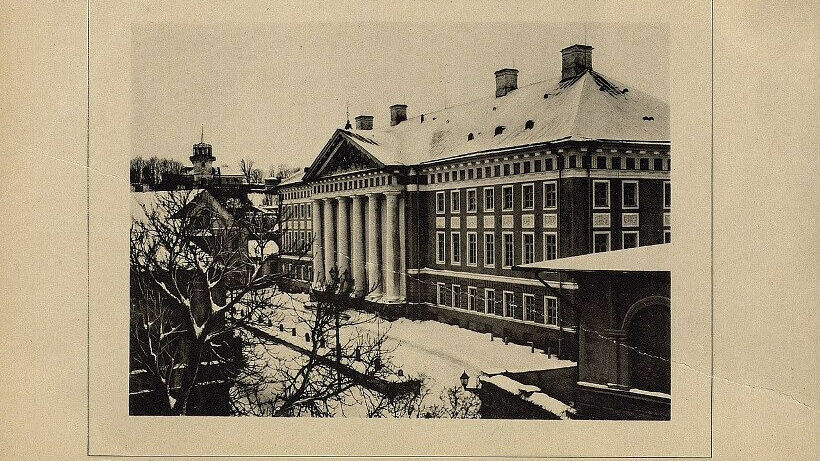 Главное здание Юрьевского университета в городе Тарто