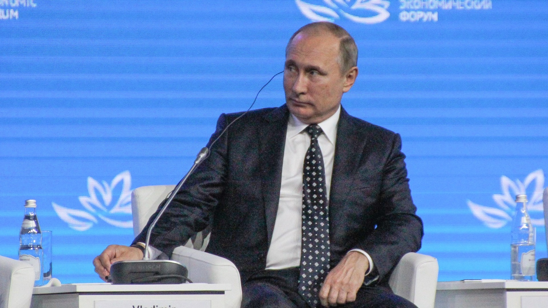 Владимир Путин пригласил делегацию КНР посетить ВЭФ-2024