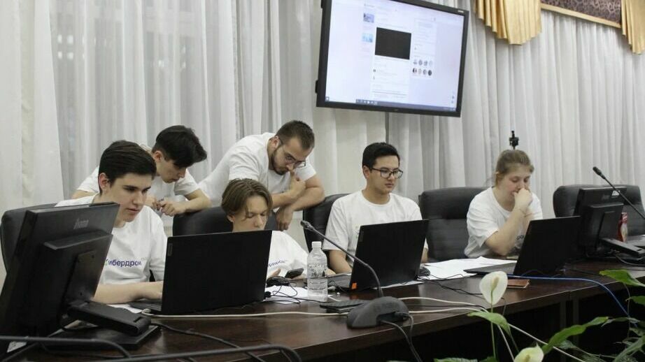 Представители Хабаровского края вступили в борьбу за выход в финал «Кибердрома»